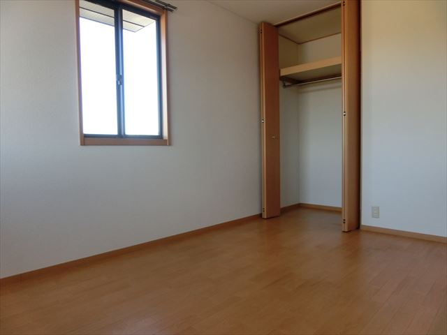 サンガーデン宮本Ｅの収納|お出かけもばっちりクローゼット！