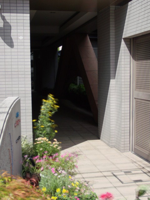 大阪市西淀川区御幣島２丁目の賃貸マンションのエントランス