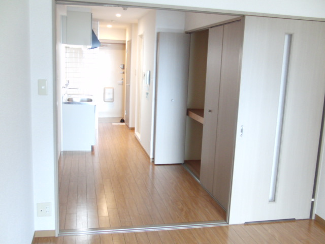 大阪市西淀川区御幣島２丁目の賃貸マンションの居間・リビング