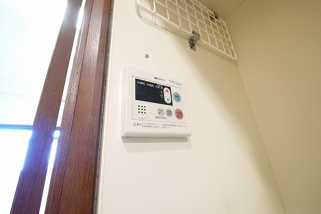 シティパレスやすらぎの道Ｐ６の設備|給湯リモコン