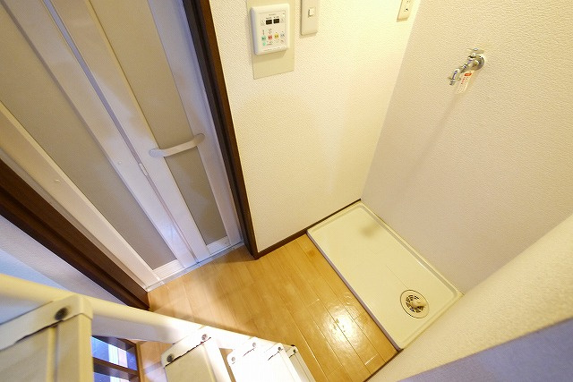 シティパレス奈良町Ｐ２の設備|嬉しい室内洗濯機置き場がございます。