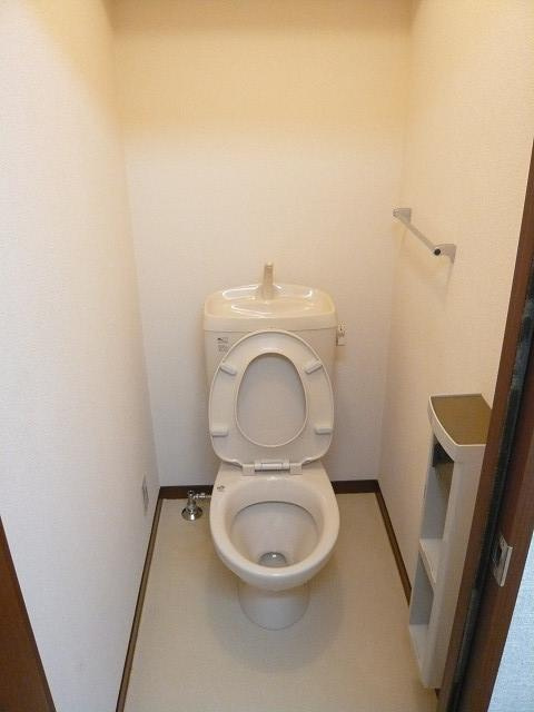 ハイビスカスのトイレ|【ハイビスカス】