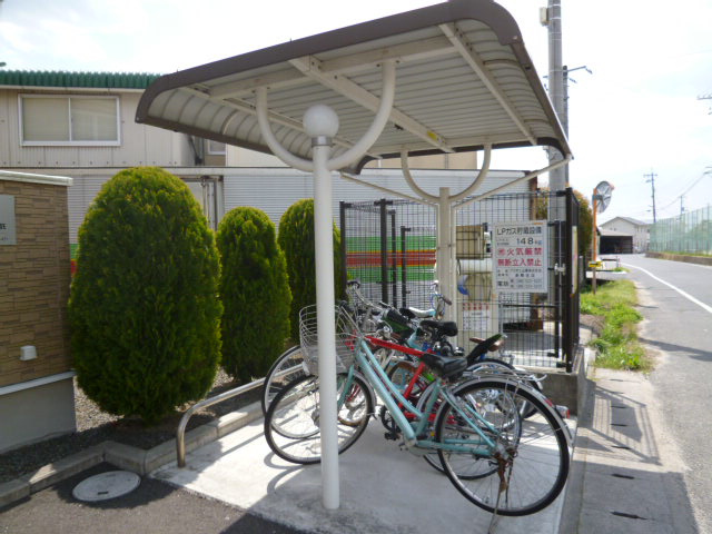 小田郡矢掛町矢掛のアパートのその他共用部分|自転車置き場