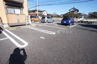 【駐車場】