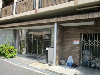 【エントランス】