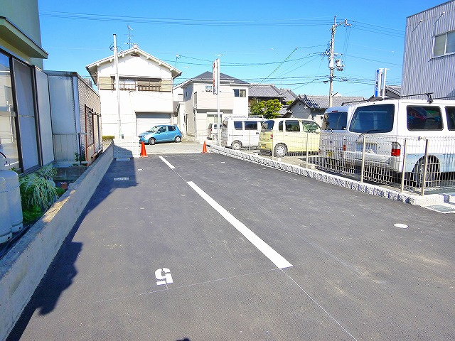 コージーコート　Ｔ．Ｉの駐車場|駐車場完備です