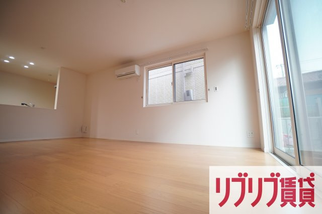 ビレッジ都町Ⅱの居間・リビング