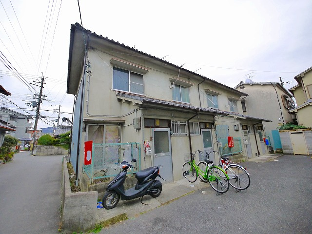 小村貸家（４丁目）の外観
