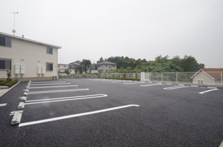 【駐車場】