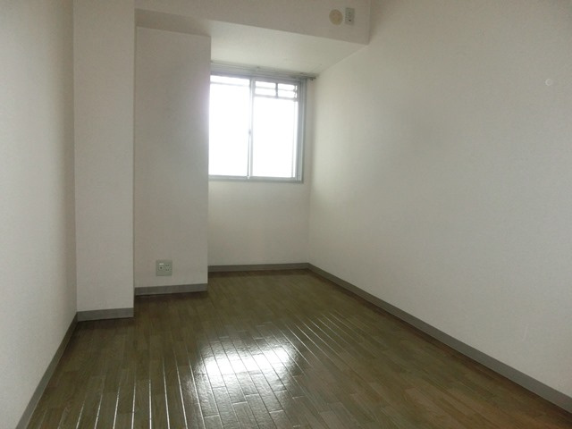 大阪市淀川区三国本町３丁目の賃貸マンションの寝室