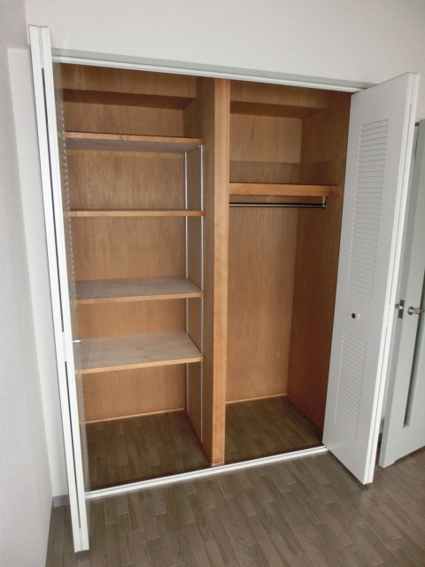 大阪市淀川区三国本町３丁目の賃貸マンションの収納