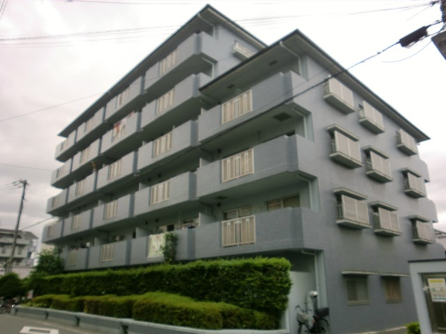 大阪市淀川区三国本町３丁目の賃貸マンションの外観