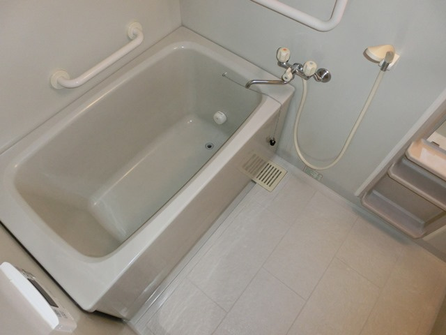大阪市淀川区三国本町３丁目の賃貸マンションの浴室