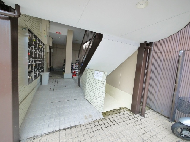 コーポ諏訪柳町のエントランス|建物入り口です