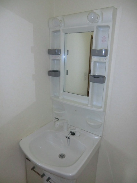 大阪市淀川区十三元今里１丁目の賃貸マンションの独立洗面台