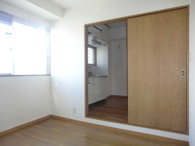 大阪市淀川区十三元今里１丁目の賃貸マンションの寝室