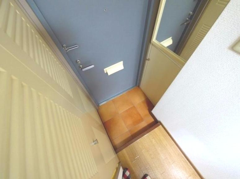 ウインライフ若草山の玄関|ゆったりとした玄関です