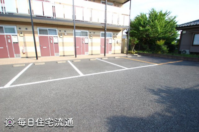 【駐車場】 | STR