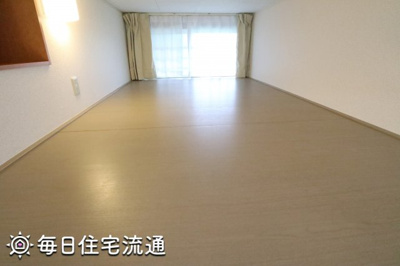 【寝室】 | STR