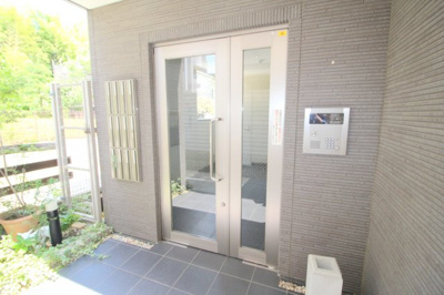 【エントランス】 | グランドゥール千里