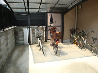 【駐車場】 | 駐輪場