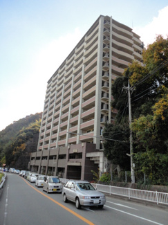 【外観】 | アズレ川西
