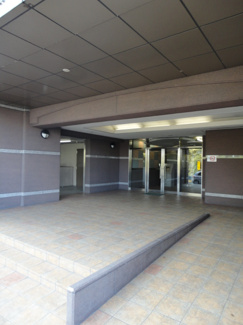 【外観】 | アズレ川西