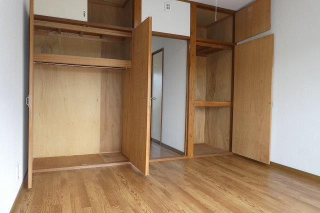 岡山市北区小山のアパートの寝室|洋室