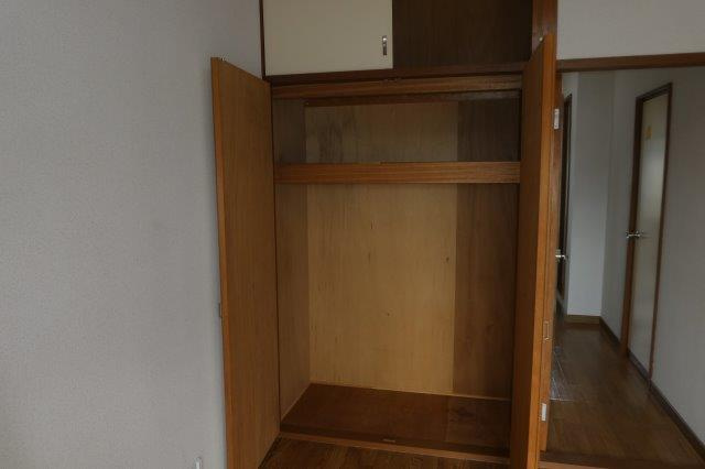 岡山市北区小山のアパートの収納