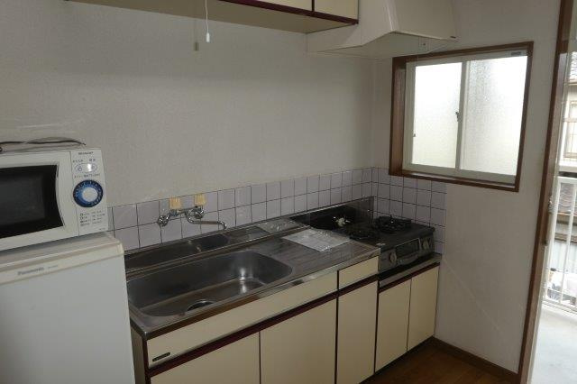 岡山市北区小山のアパートのキッチン