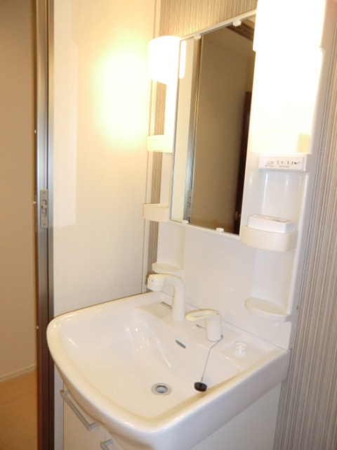 コーヴォベラフェスタの独立洗面台