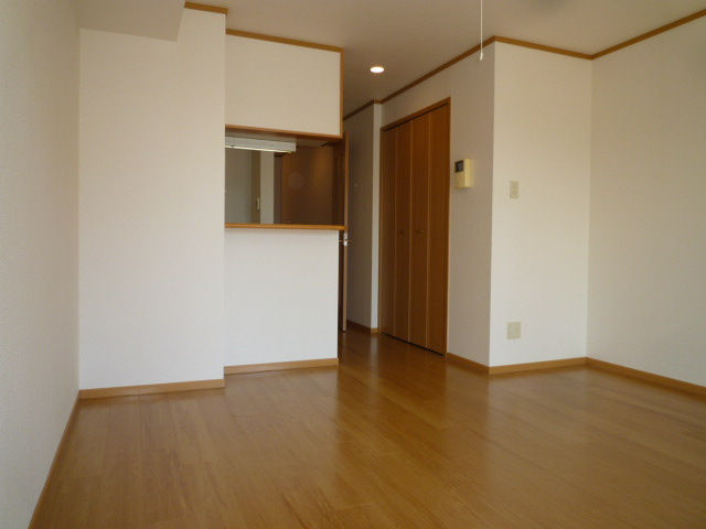 ソレイユKの居間・リビング