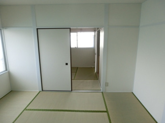 【寝室】