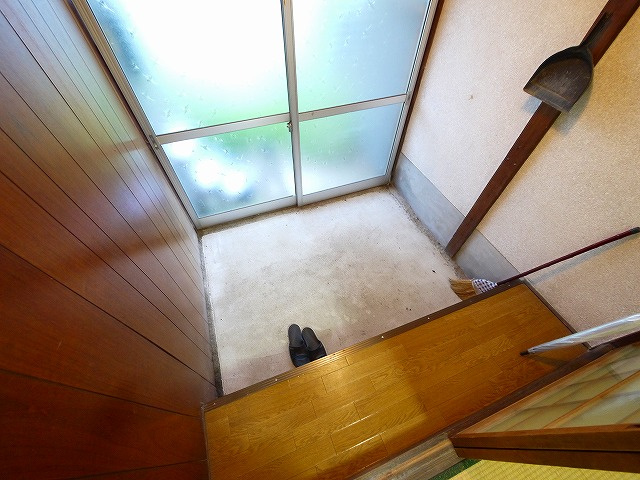 下村貸家（西新在家号所町）の玄関