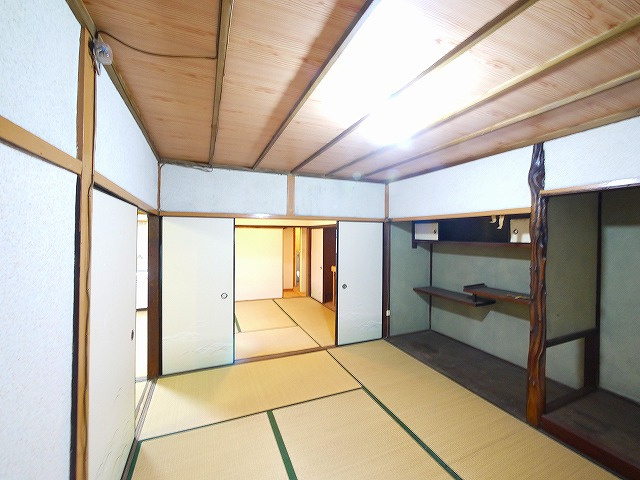 下村貸家（西新在家号所町）の洋室