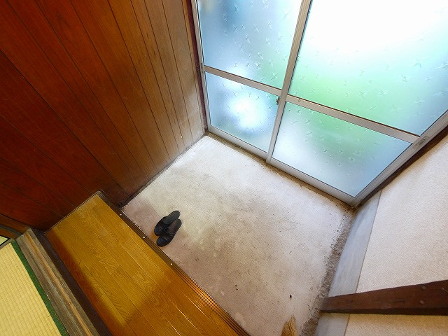 下村貸家（西新在家号所町）の玄関