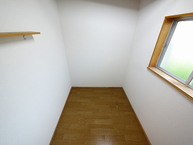 下村貸家（西新在家号所町）の洗面所