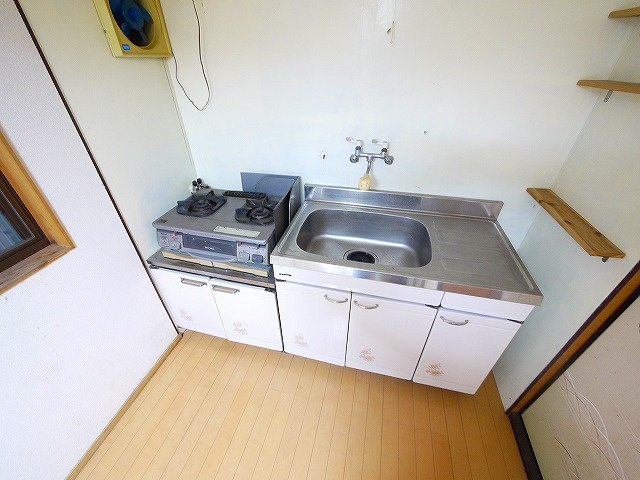 下村貸家（西新在家号所町）のキッチン