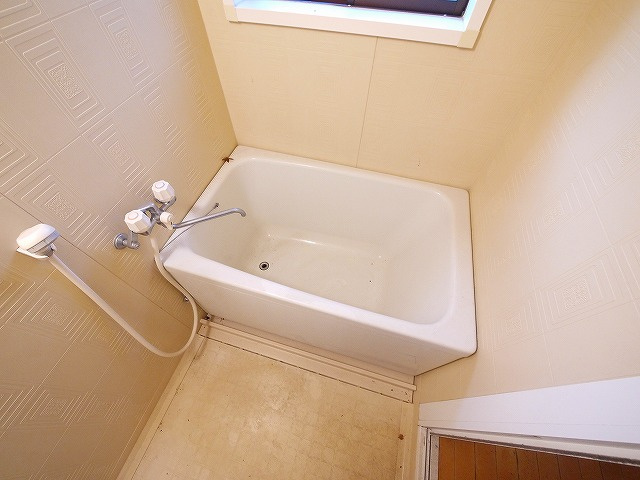 下村貸家（西新在家号所町）の浴室