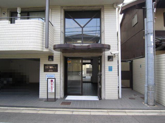 【エントランス】