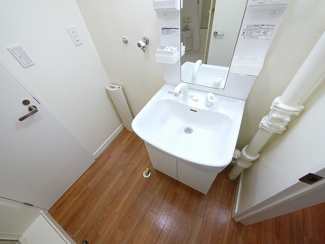 アルファコートの洗面所