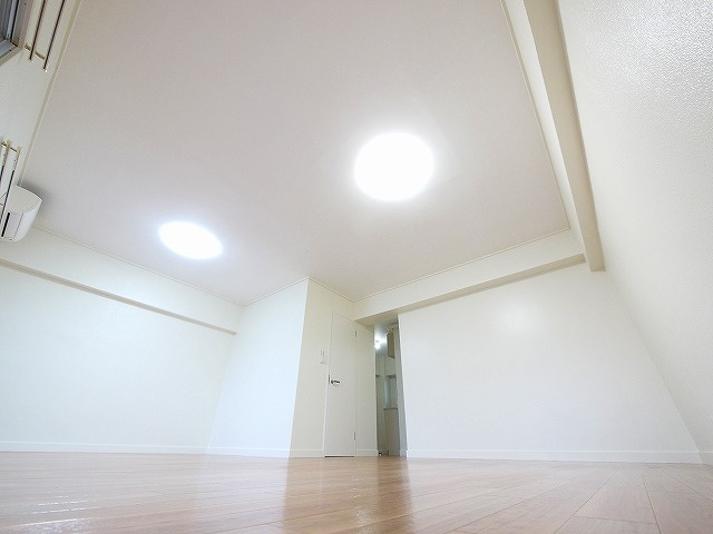 アルファコートの居間・リビング