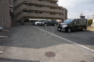 【駐車場】