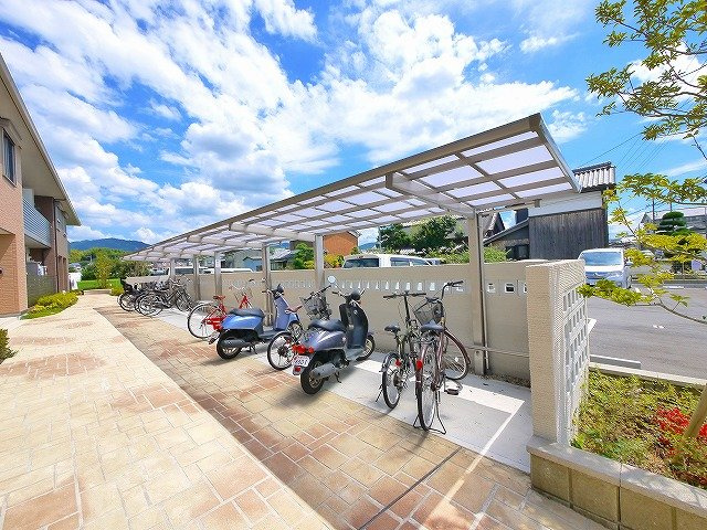 シャーメゾン石上のその他共用部分|自転車置き場