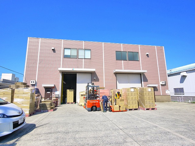 北之庄西町２丁目事務所付倉庫の外観