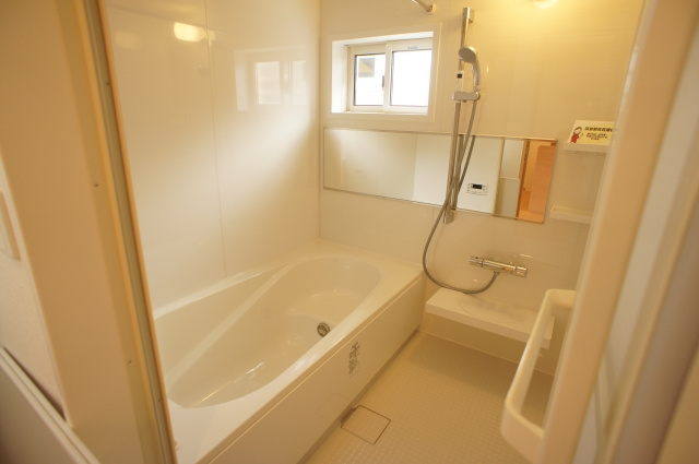 キャトルセゾンFの浴室