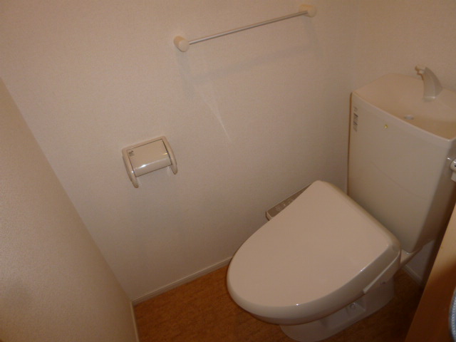 サフランCのトイレ|温水洗浄便座