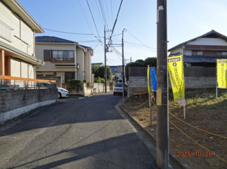 【前面道路含む現地写真】