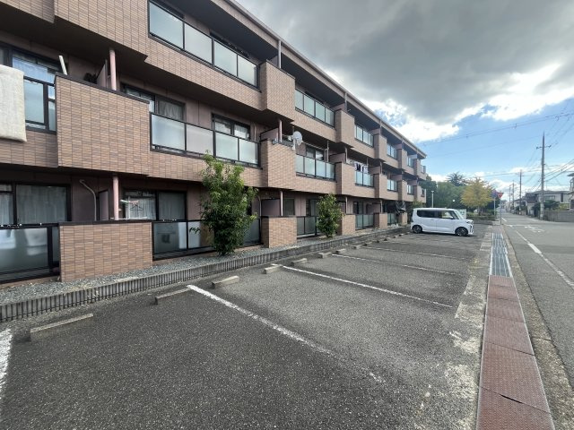 グランセリオ西神戸の駐車場