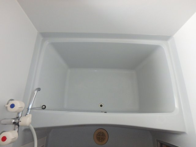 ガーディニアシティ稲荷町の浴室